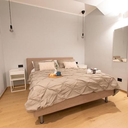 Apartament Ihost Luxury -Private Parking- Plana 4 Mediolan Zewnętrze zdjęcie